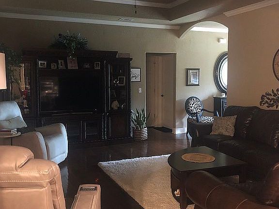 3rd image of 288 Bridlewood Dr
