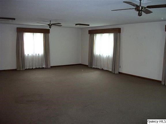 Home for Sale in Ursa, IL $94,500