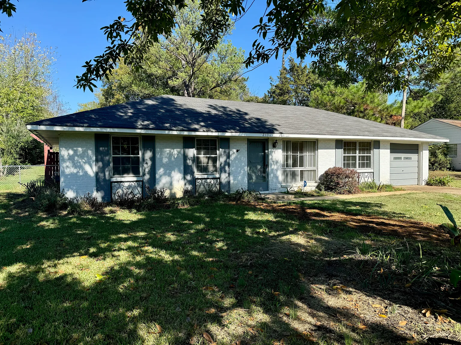 2434 Patterson Dr — Photo 1