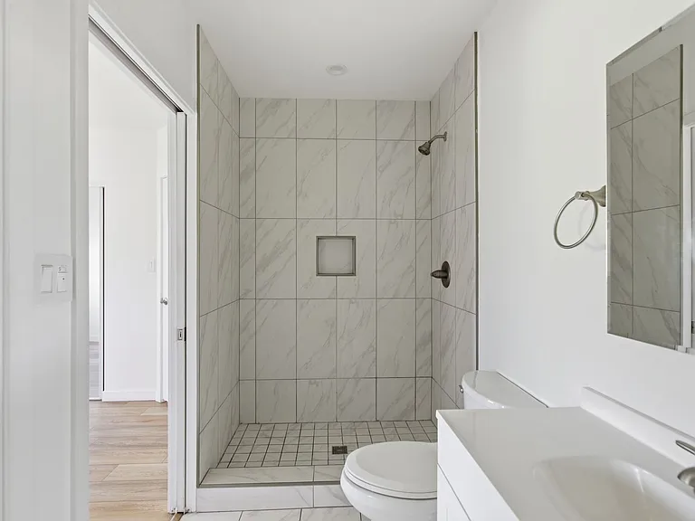 4177 Naomi Ave — Photo 10