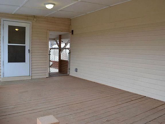 Covered back deck