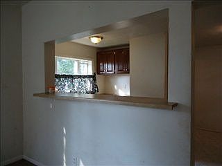 5th image of 1012 McKinley Ave
