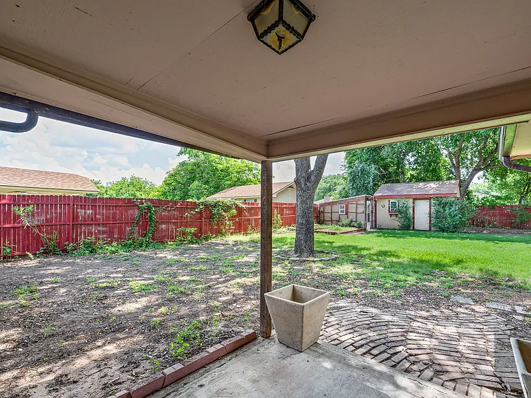 1017 Meadowlark Ln — Photo 24