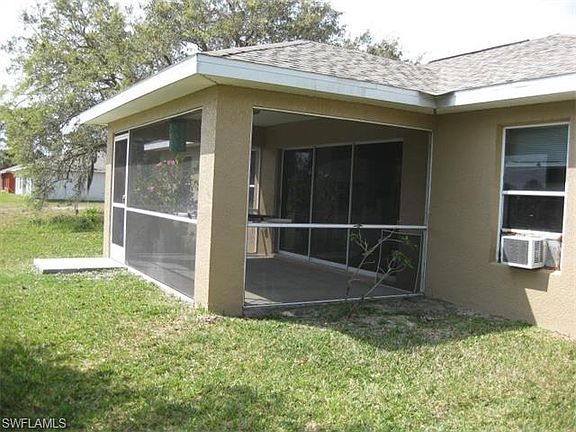 2nd image of 3533 NE 17th Pl