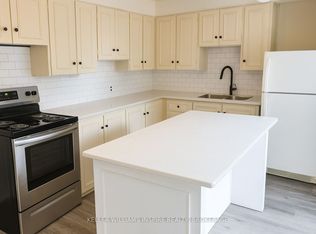 22 McColl St, Quinte West, ON K8V 5L3
