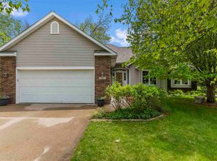 2926 Meadow Cir NE, Iowa City, IA 52240