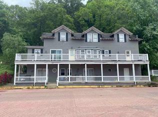 240 Jefferson St, Nelsonville, OH 45764