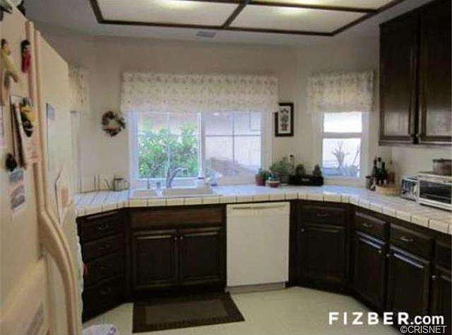2nd image of 23952 Columbia Ct