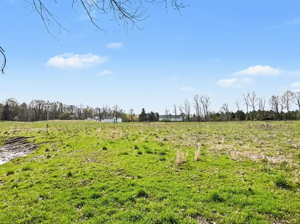 18906 S Lakeside Rd, New Buffalo, MI 49117