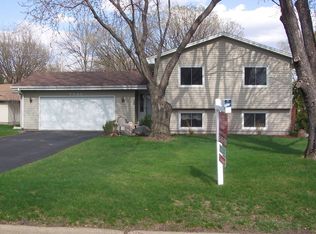 7581 Lakeside Rd NE, Fridley, MN 55432