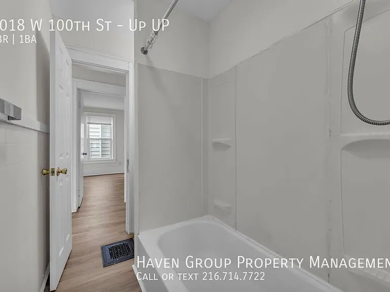 2018 W 100th St #UP UP — Photo 15