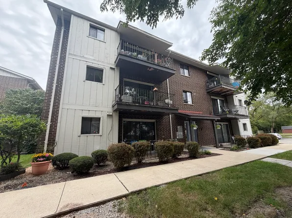 6329 175th St APT 2N, Tinley Park, IL 60477