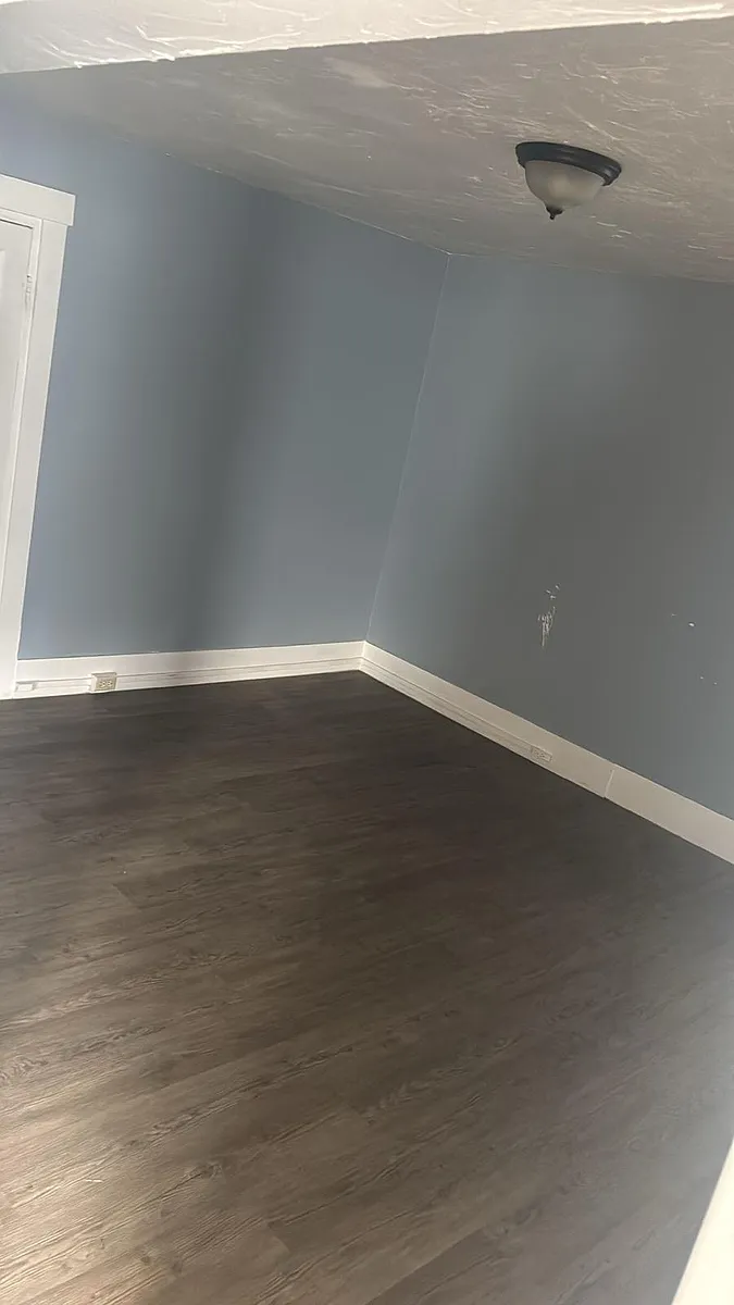 Building Photo - 63 Canton St #2