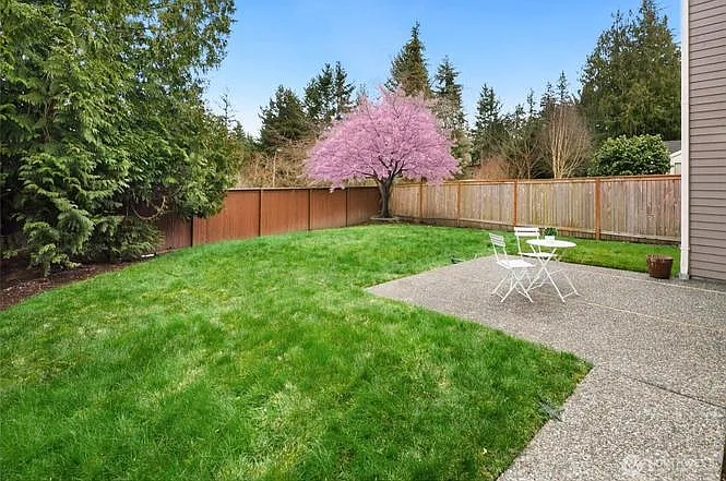 24341 SE 42nd Pl — Photo 33
