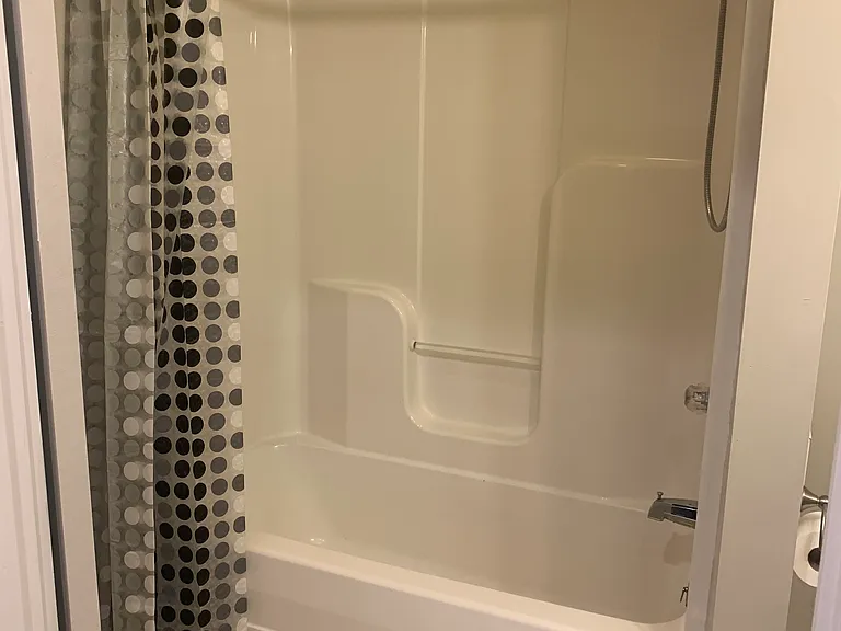 331 Penn St #2 — Photo 8