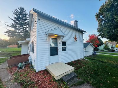 206 Catherine St, Medina, NY, 14103