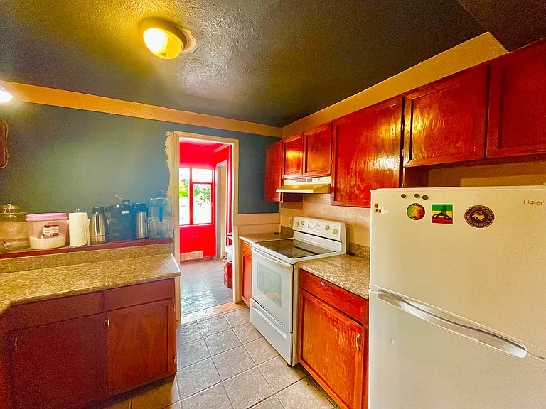 4200 Rainier Ave S — Photo 3