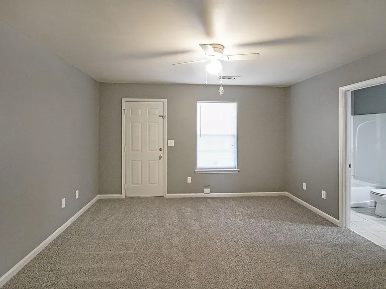 2217 Landing Walk Dr — Photo 11
