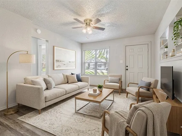 1302 E 23rd St, Bryan, TX 77803