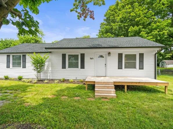 202 Fowler Ford Rd, Portland, TN 37148