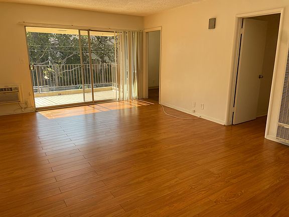 5th image of 1820 N Normandie Ave #5