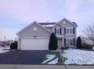 1517 S Abington Ln, Round Lake, IL 60073