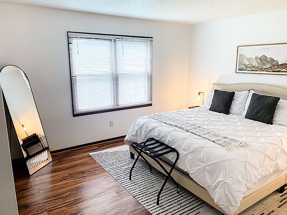 You will love the Large Mirror & Ample Closet Space for your Belongings