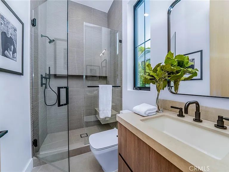 12207 Valleyheart Dr — Photo 41