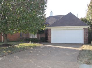 491 N Ericson Dr, Cordova, TN 38018