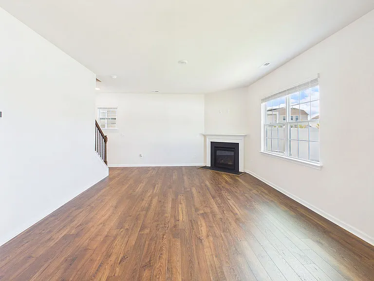 8185 Kennesaw Dr — Photo 12