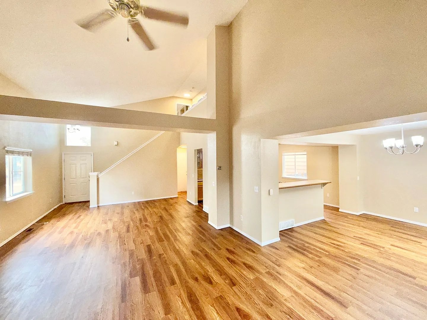 3 Bedroom Stetson Hills Home! — Photo 3