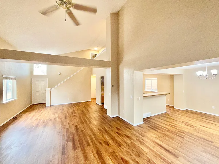 6050 Emma Ln — Photo 3