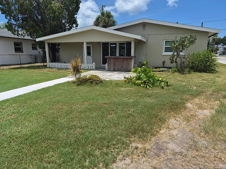 13934 Sommers Ave — Photo 8