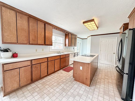 4th image of 3624 Eastbrooke Dr