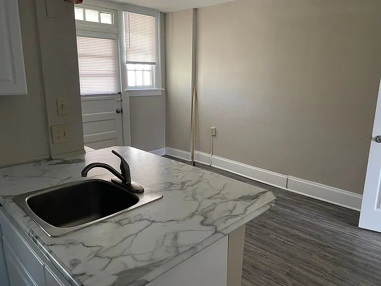 2378 Neil Ave — Photo 11