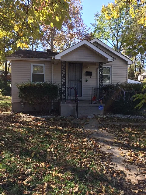 7348 Jenwood Ave photo 1