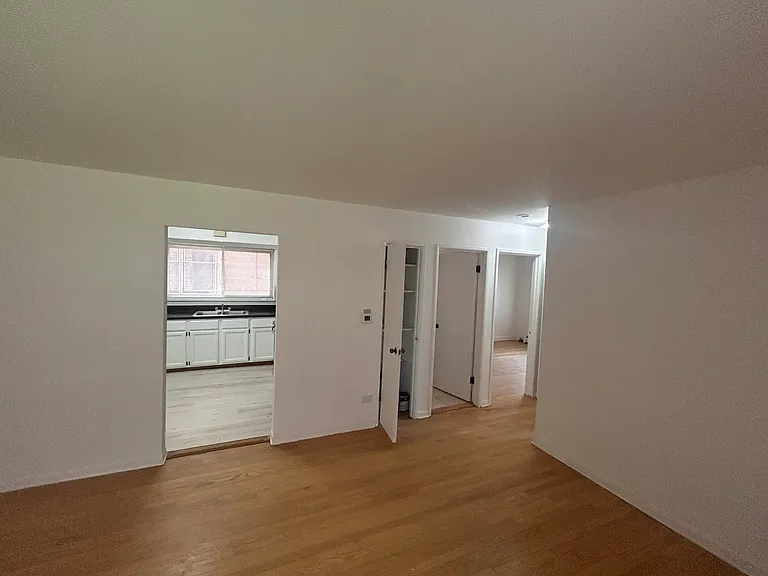 410 Wisconsin Ave #602 — Photo 3