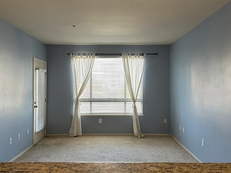 100 S Alameda St #206 — Photo 6