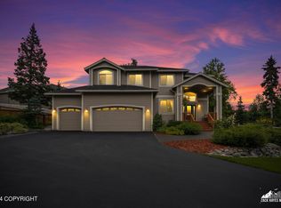 16001 Essex Point Cir, Anchorage, AK 99516