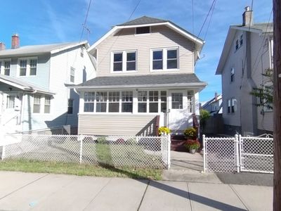 6 Park Dr W, West Orange, NJ, 07052