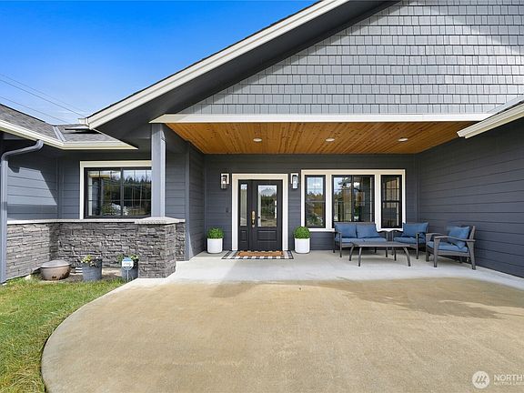 4th image of 8079 Coyote Springs Lane