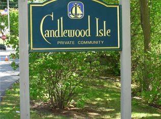 8 Ridge Rd, New Fairfield, CT 06812