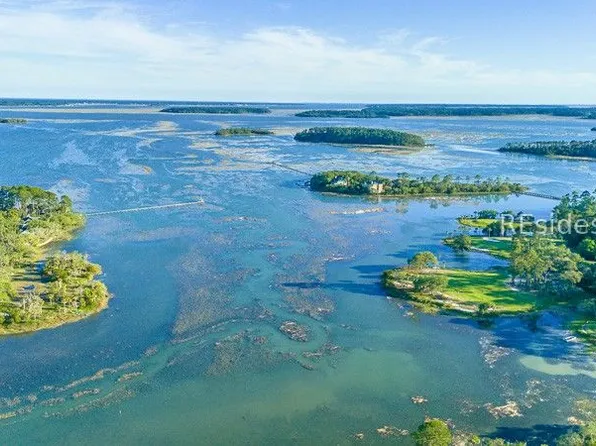 35 Wee Rd #35, Hilton Head Island, SC 29926