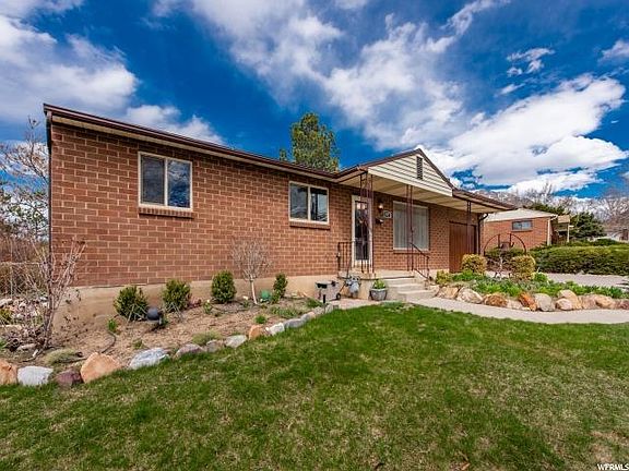 3rd image of 2775 E Pamela Dr