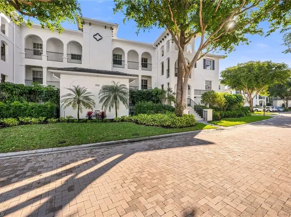 750 Bentwater CIR #204, NAPLES, FL 34108