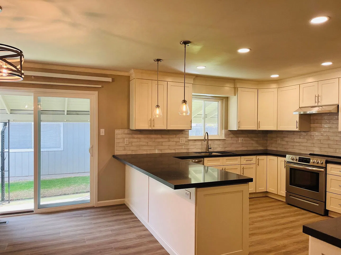 Completely Remodeled 3/2 in desirable East Elk Grove — Photo 3