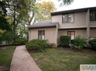 17 Irongate, Metuchen, NJ 08840