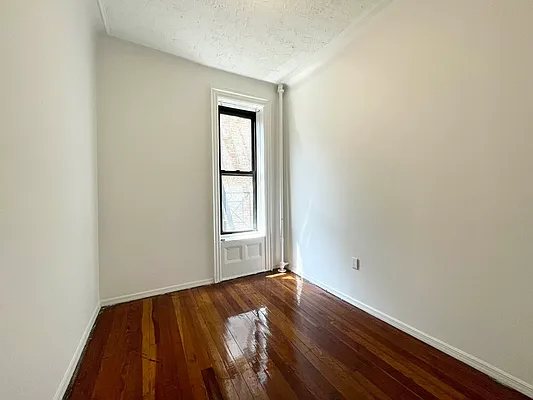 Rented by Spire Group | media 12