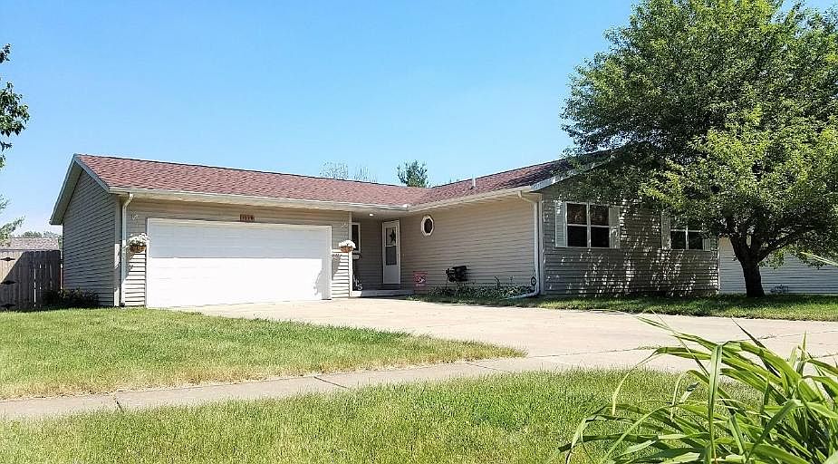 1110 S. Center