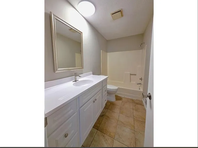 4710 Lenore Ln — Photo 6